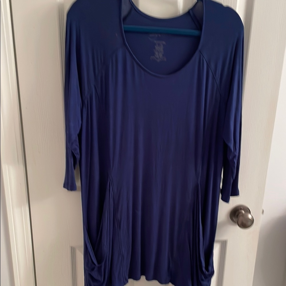 Women's Blue Top